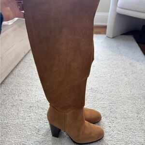 Elegant Tan Knee-High Boots